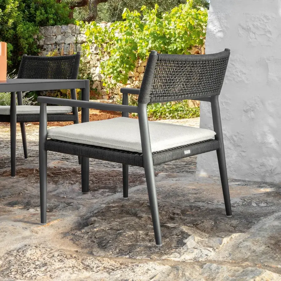 Distinguished Talenti Dolcevita Alu lounge chair with dark gray metal and light gray cushion in matte finish