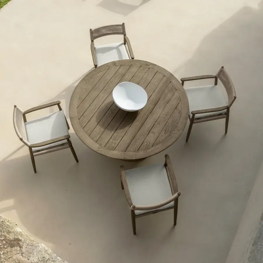 Harmonious Talenti Dolcevita Wood table crafted with a medium brown teak top for a light convivial atmosphere