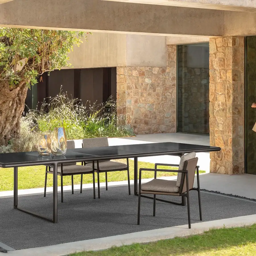 Exceptional Talenti Tressé armchair with dark brown eco-leather bands and light brown hemp cushions in matte aluminum construction