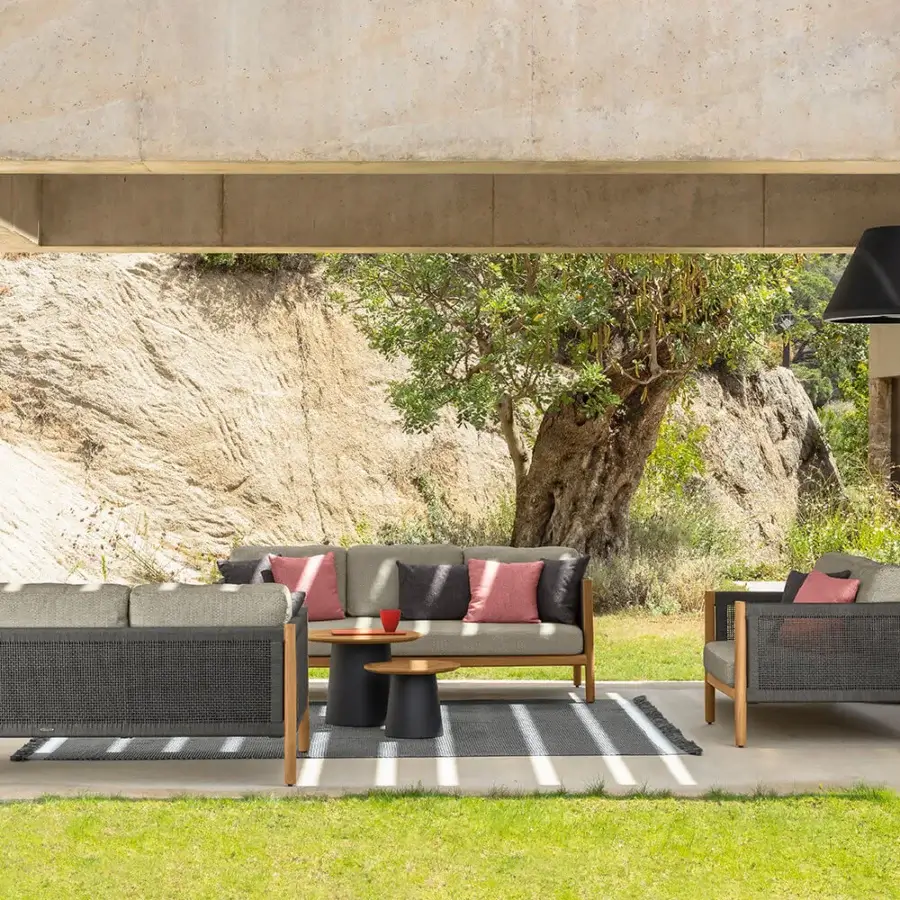 Harmonious Talenti Dolcevita Wood coffee table with light-toned teak wood top and matte dark aluminum base