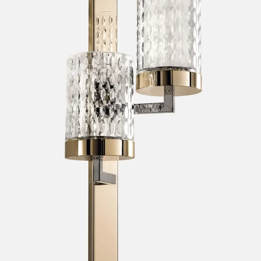 Distinguished Italamp Quarzo wall lamp with light gold and chrome finished metal supporting hand-cut transparent crystal diffusers