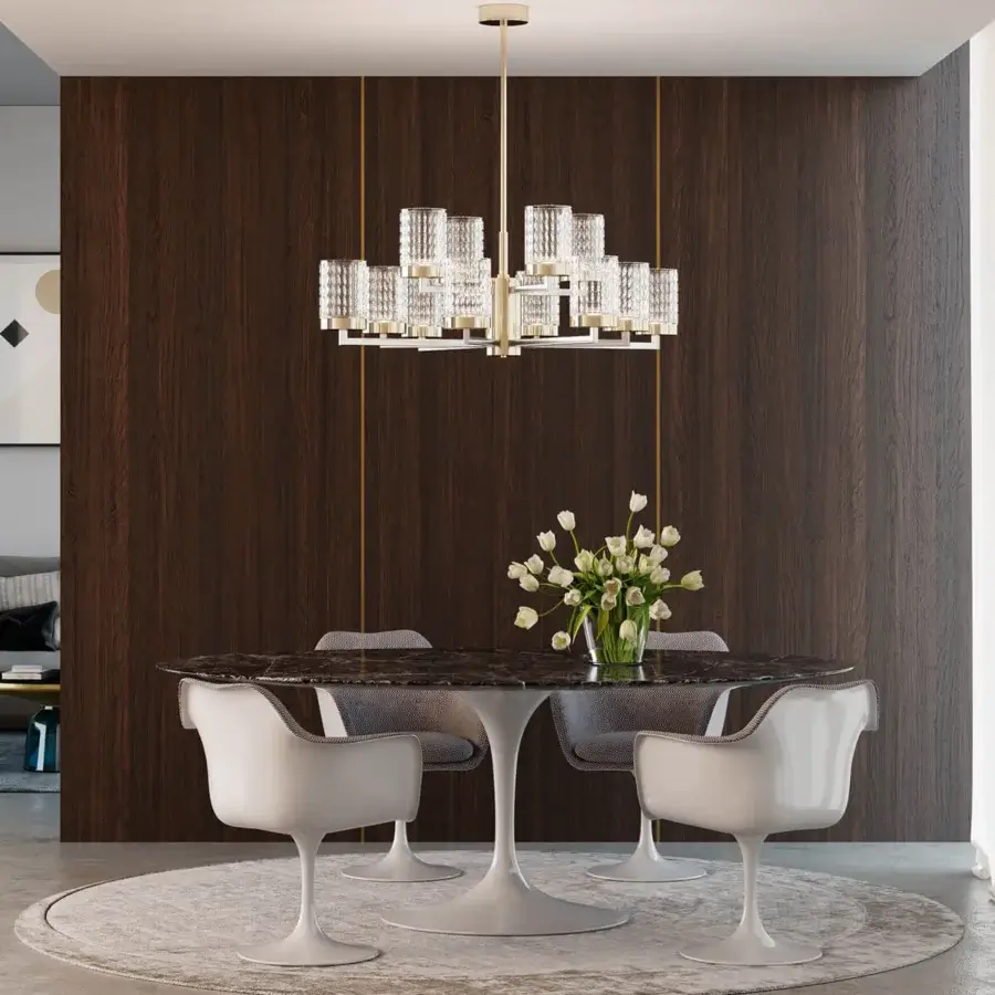 Distinguished Italamp Quarzo chandelier with light gold metal and hand-cut transparent crystal diffusers in glossy finish
