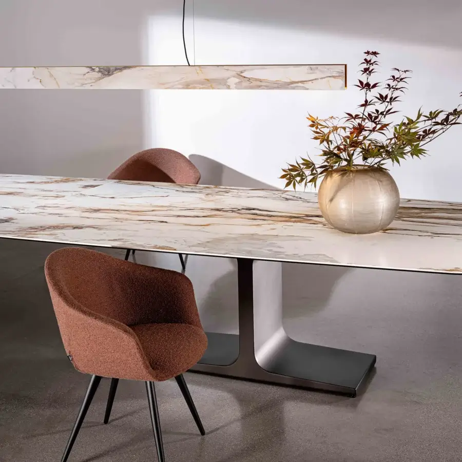 Exceptional Sovet Italia Palace MAXI table with a two-piece light cream and brown marbled top and lacquered grey metal double base