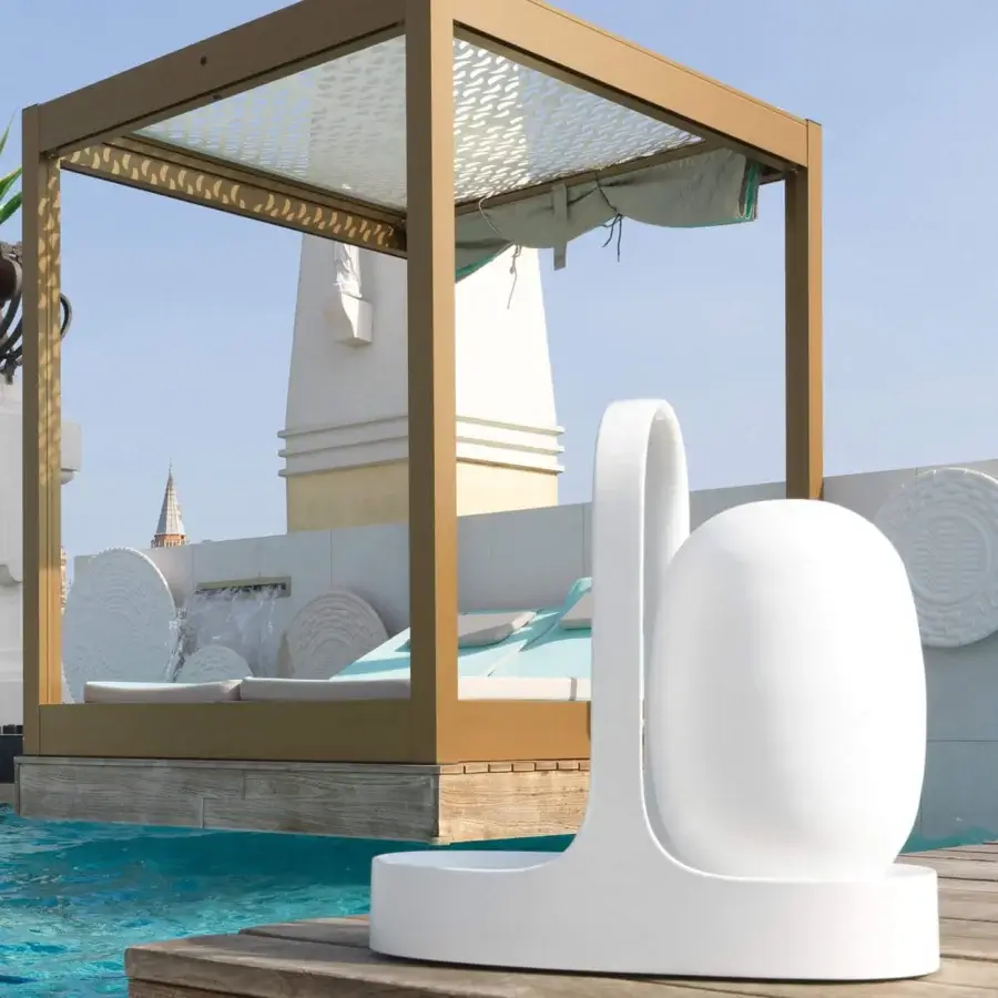 Exceptional Italamp DUO lamp with a glossy white plastic basket and two removable white blown glass diffusers