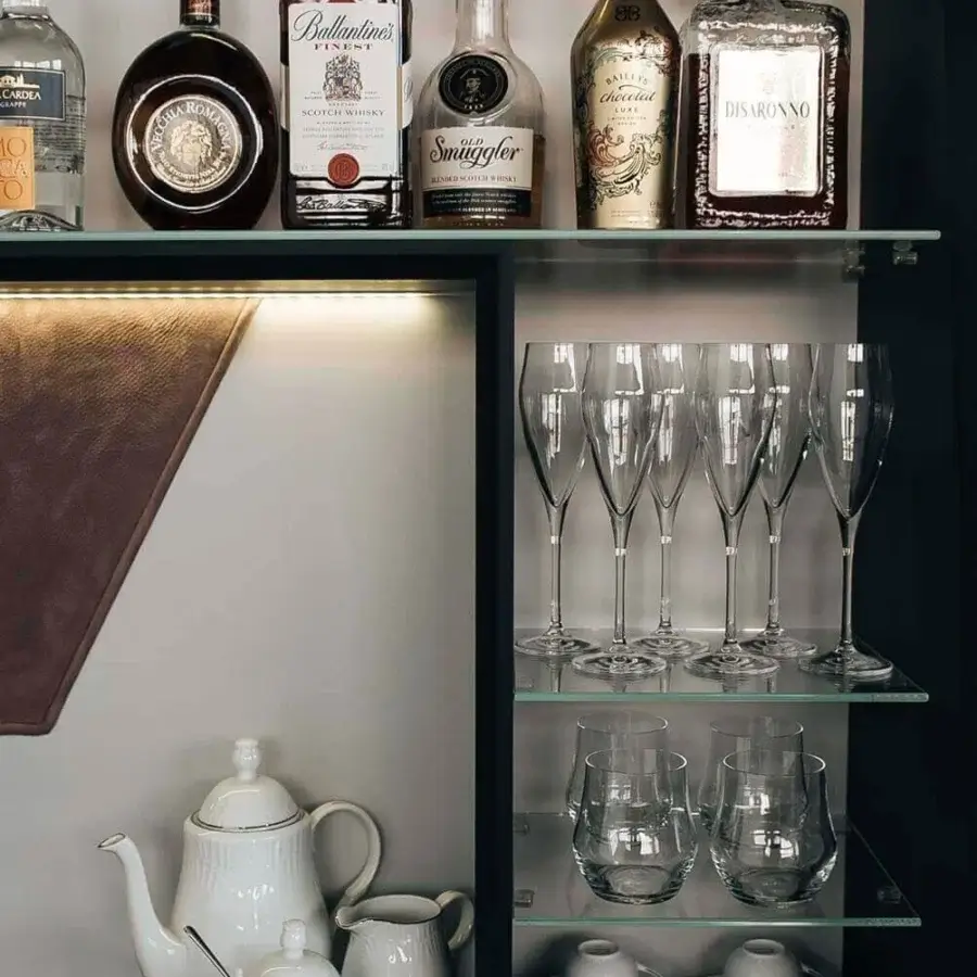 Distinguished Vismara Hemingway Bar Wall Unit crafted in matt lacquered wood with tempered glass shelves and polished chrome handles