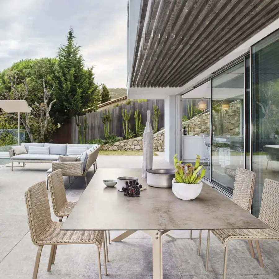 Superior Roberti Rattan Key West chair with woven Sunrope seat and backrest in neutral beige with powder-coated aluminum frame