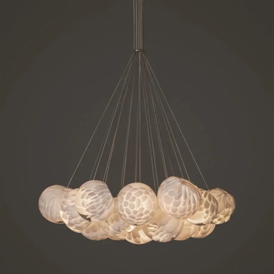 Superior Bocci 118 Cluster suspension lamp with clustered glass pendants and feather-like impressions in an off-white tone