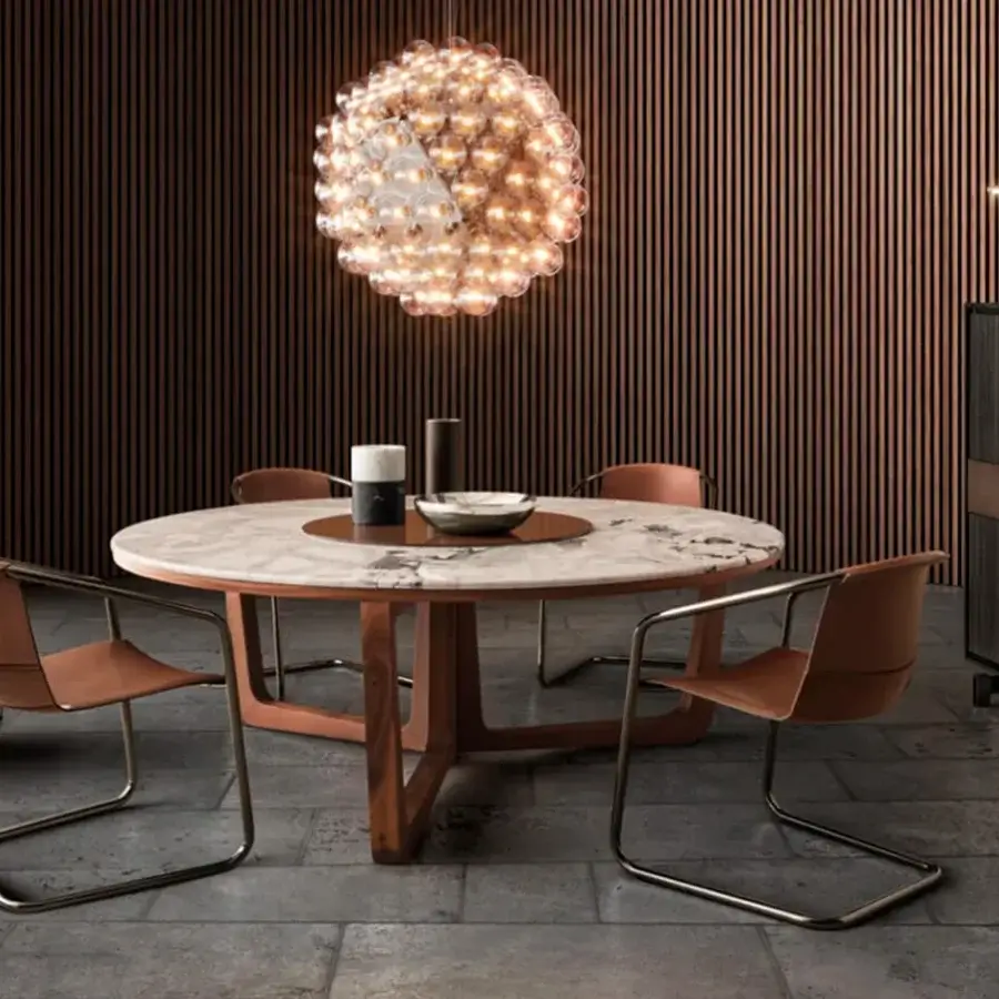Superior 4 Mariani Nancy chair with a chromed tubular steel frame and reddish-brown saddle leather upholstery crafted in Italy