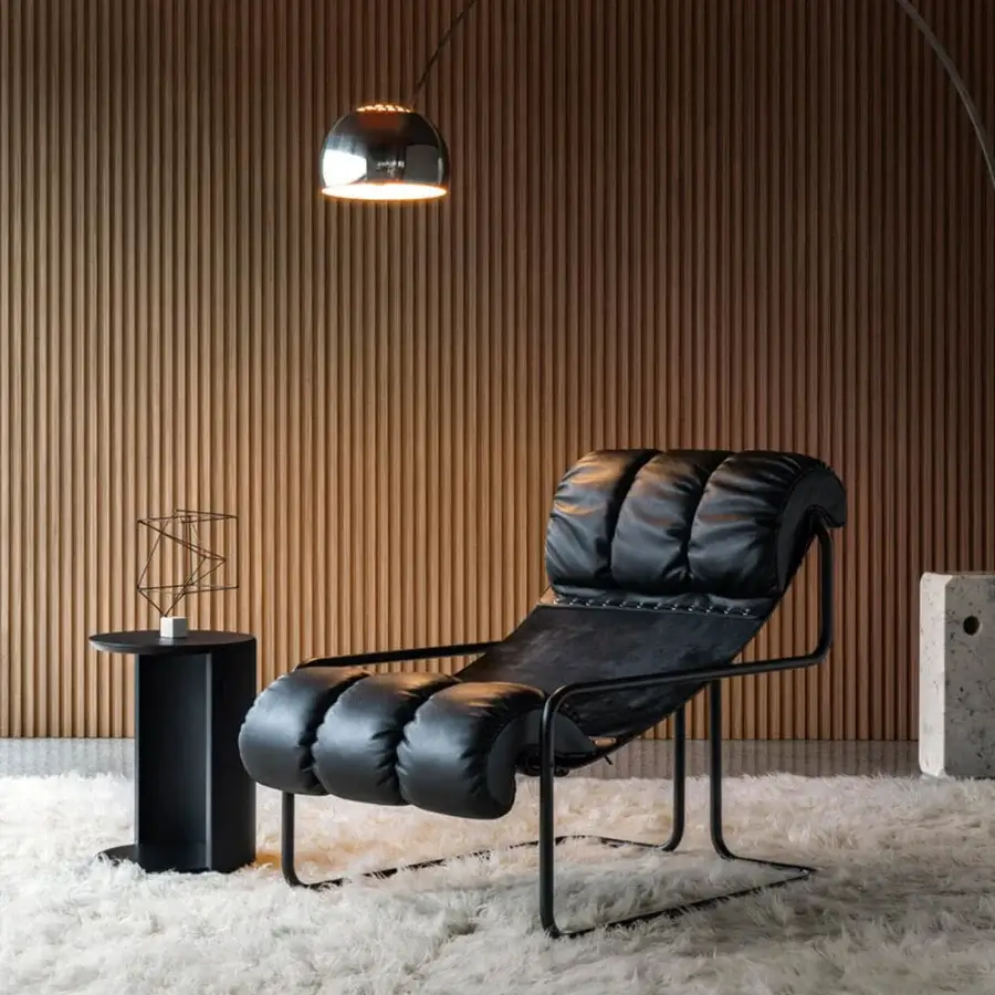 Distinctive 4 Mariani Papier coffee and side table built in saddle leather with sleek black finish and angular form