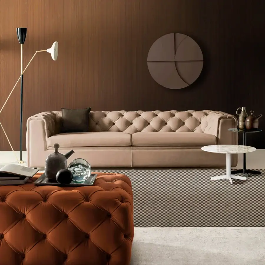 Exceptional 4 Mariani Tudor bench and ottoman upholstered in reddish-brown textile with a matte finish and fully quilted surface