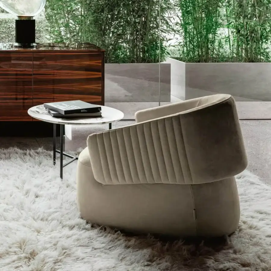 Distinguished 4 Mariani Twibe coffee table with clear glass and a sleek black chromed steel base crafted in Italy