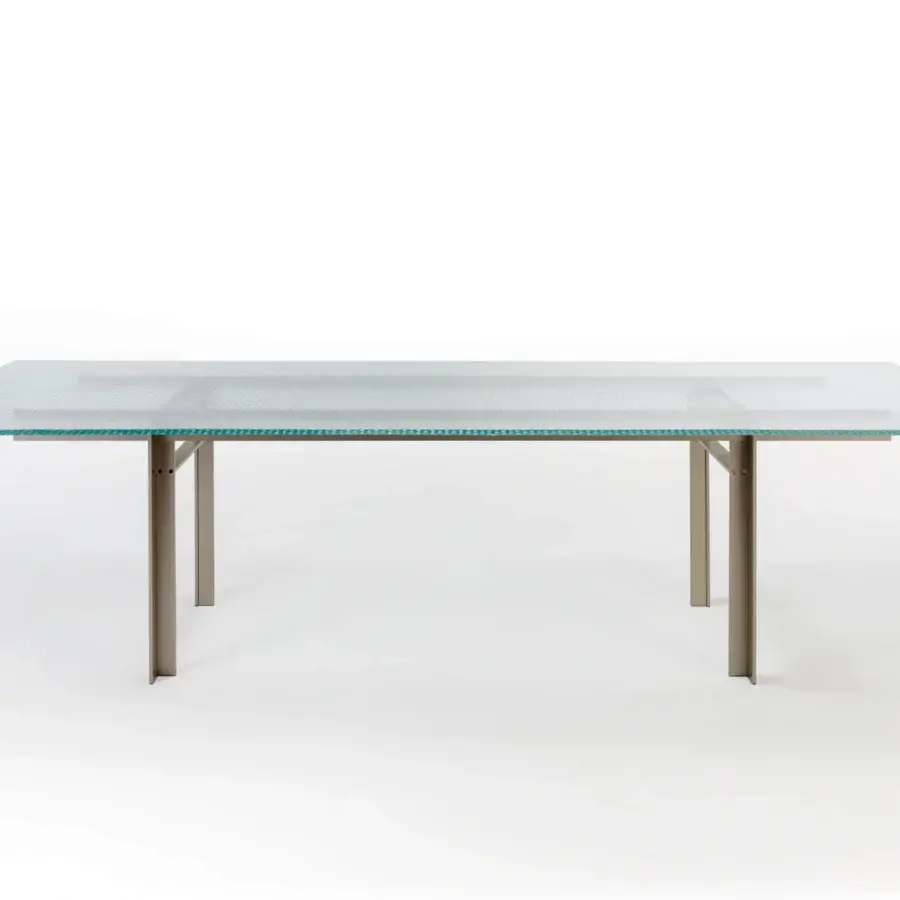 Rugiada Table #3