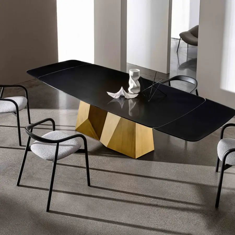 GranDeod Shaped Extendable Table #2