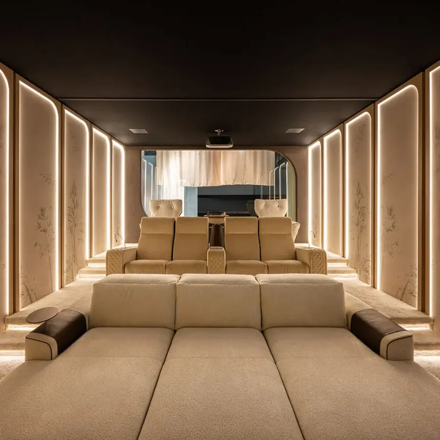 Kubrik Sectional #7
