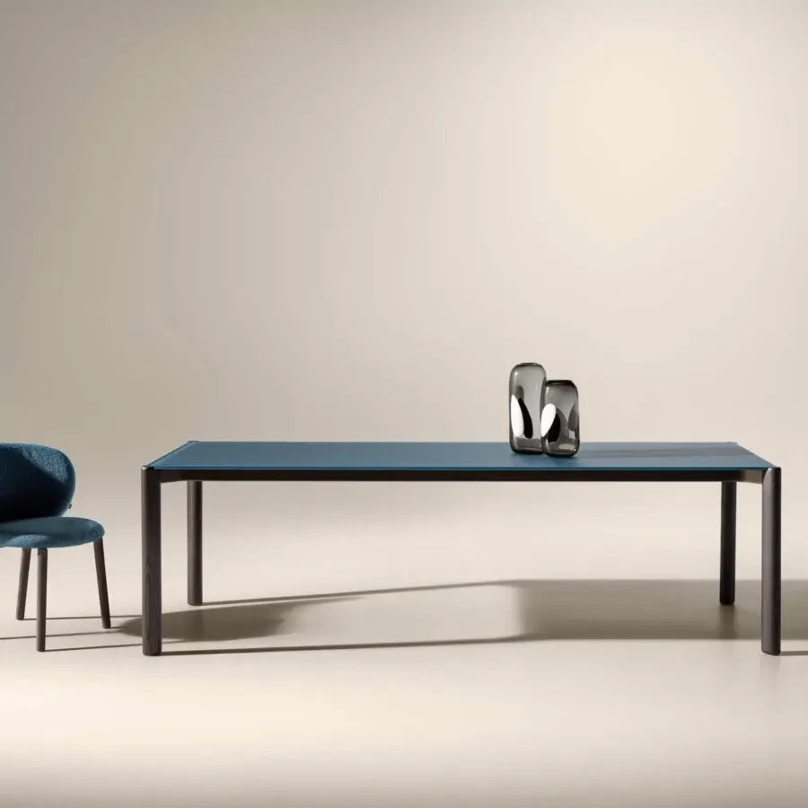 Correr Slim Table #9