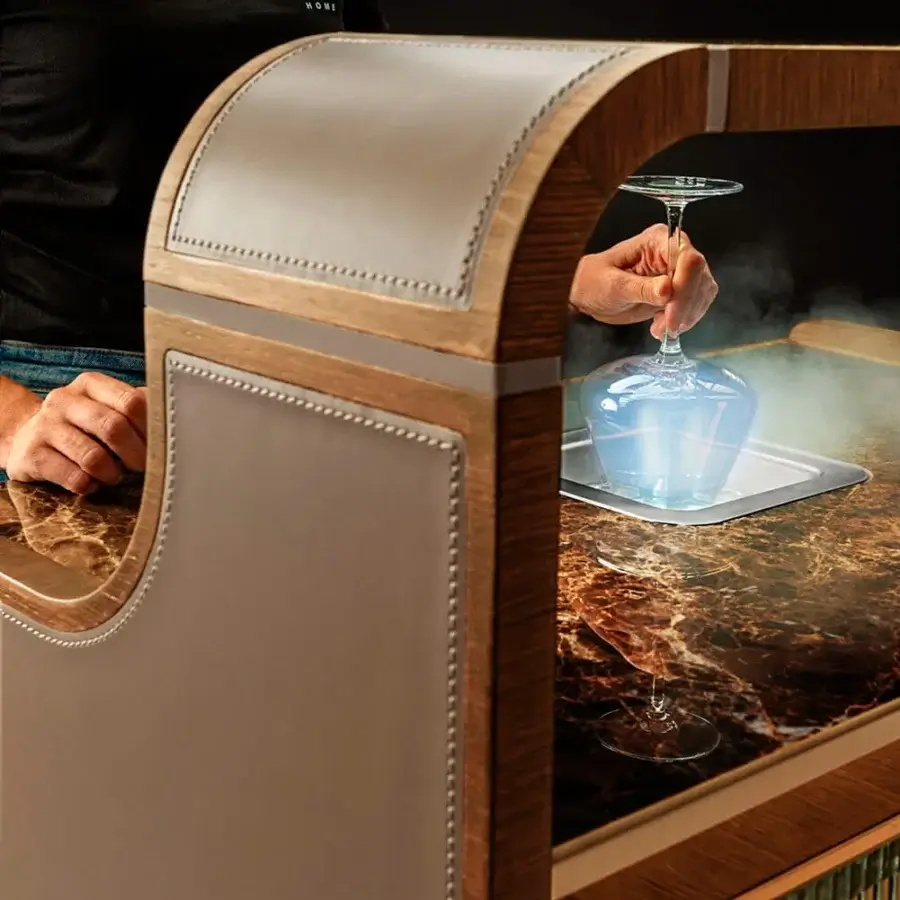 Hugo Wood Bar With Glass Froster #16