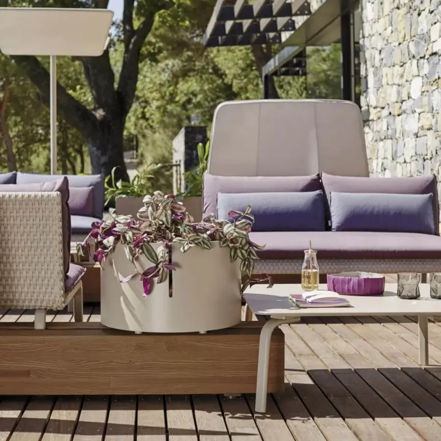 Distinguished Roberti Rattan Key West coffee table with Cipria powder-coated aluminum and contemporary form