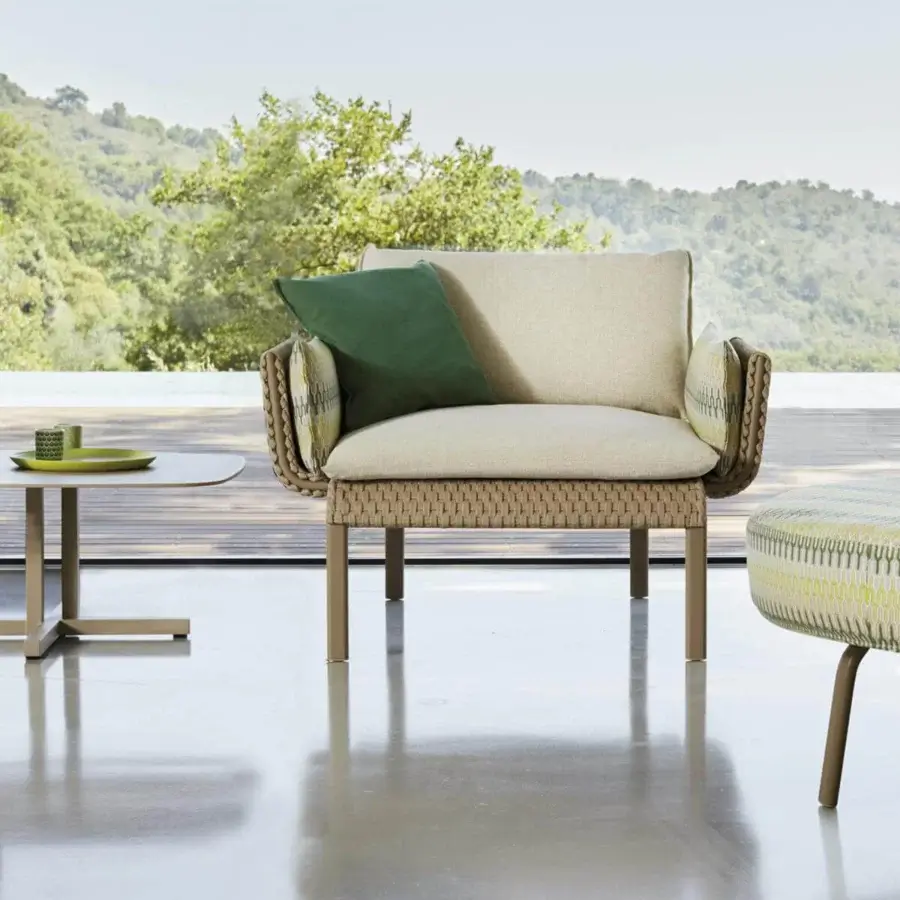 Elegant Roberti Rattan Key West coffee table with powder-coated aluminum in Cipria finish and smooth matte surfaces