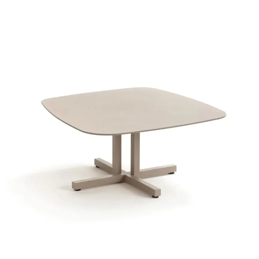 Exceptional Roberti Rattan Key West coffee table with powder-coated aluminum and Cipria finish built with a distinctive X-shaped base