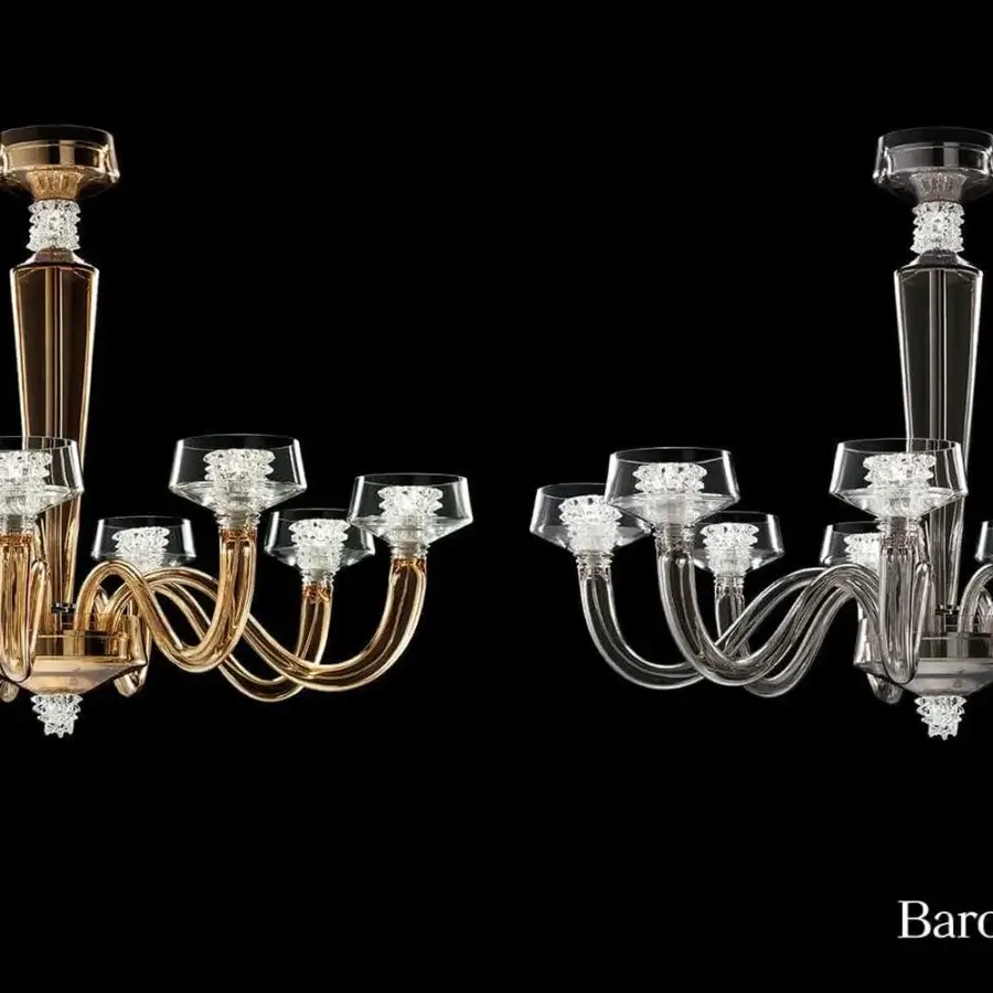 Elegant Barovier&Toso Rosati chandelier crafted in clear glossy glass with subtle silver coloring and transparent candle cups