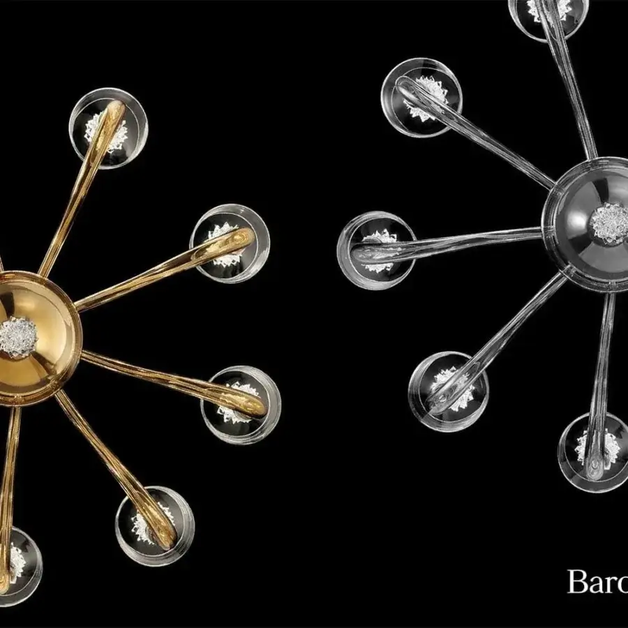 Distinguished Barovier&Toso Rosati chandelier crafted in transparent glass with crystalline ornament and polished silver metallic finish