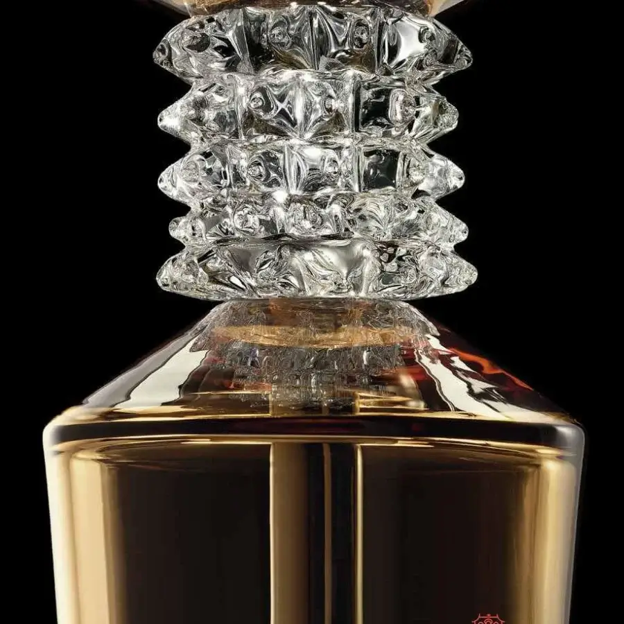 Superior Barovier&Toso Rosati chandelier crafted in clear and gold-toned glass with a contemporary multi-tiered design