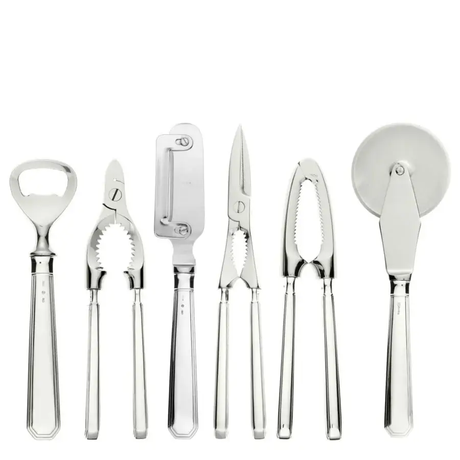 Elegant Schiavon Ottogonale serving cutlery built with radiant silver and stainless steel, exhibiting a glossy finish