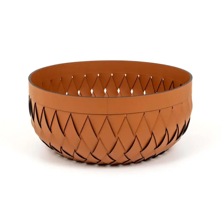 Distinguished Pinetti Canaria basket crafted from eco-friendly leather with a smooth matte finish and circular form