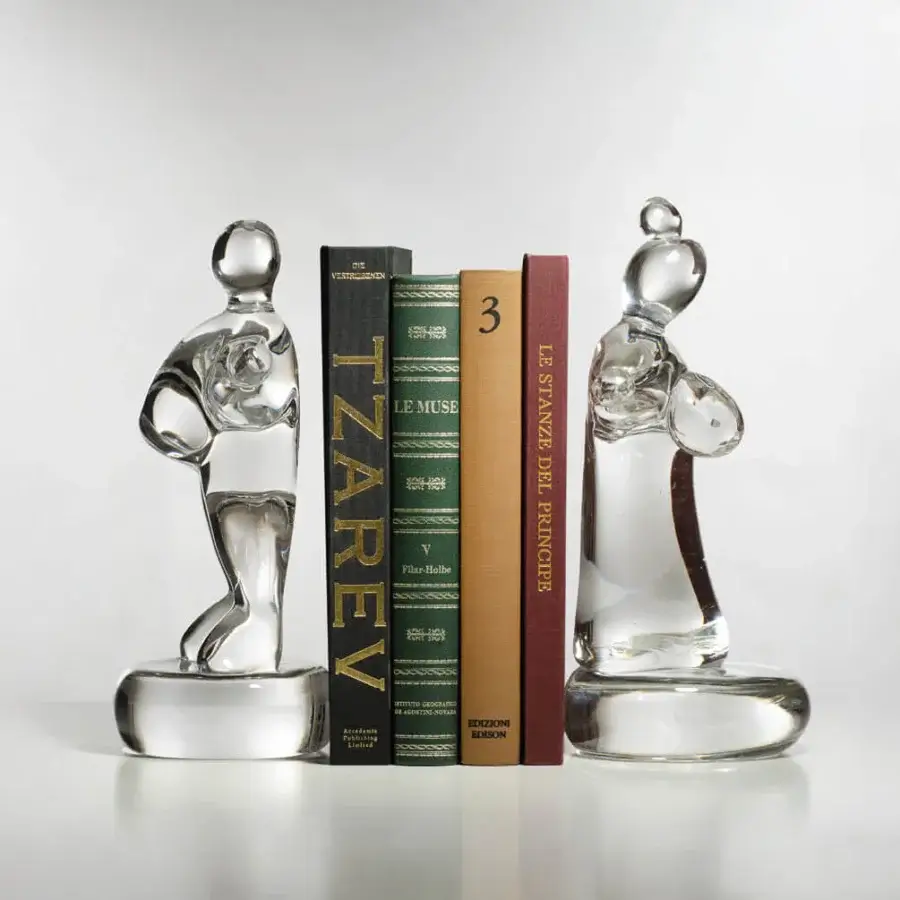 Exceptional Duccio di Segna Body Bookend sculpture crafted in radiant Colle Val d'Elsa crystal with silver-toned metal accents