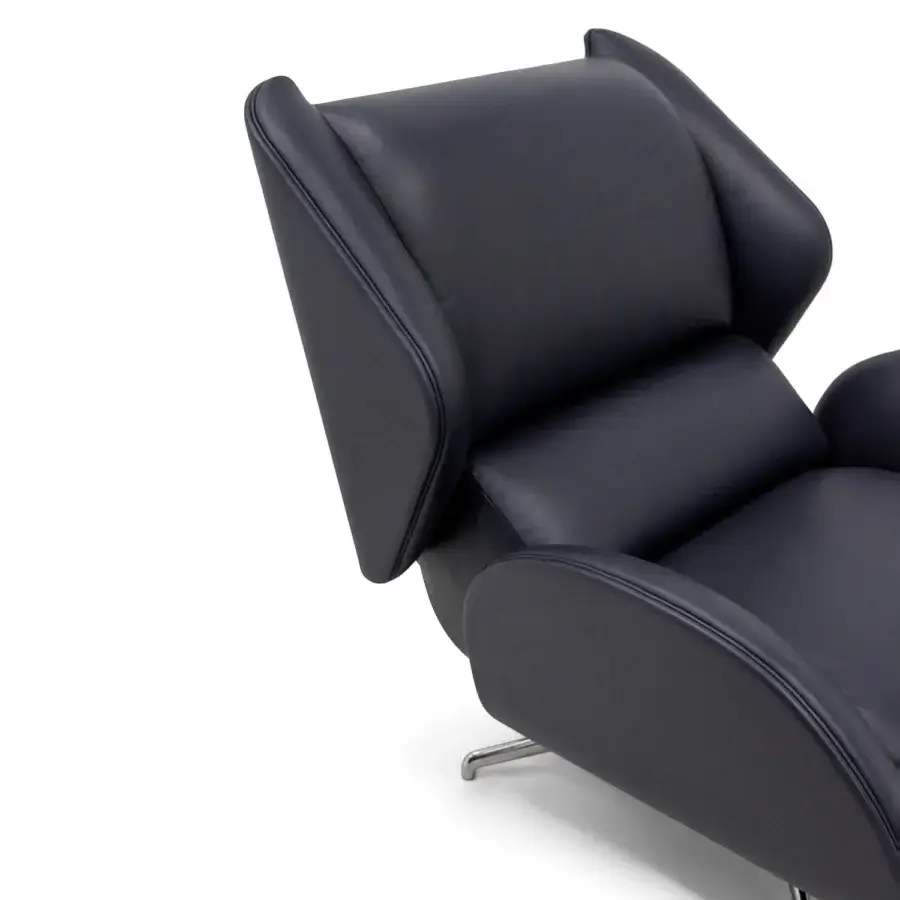 Exclusive WAYNE Enterprises WE-015 lounge chair built in Italy with glossy black leather and polished metal base