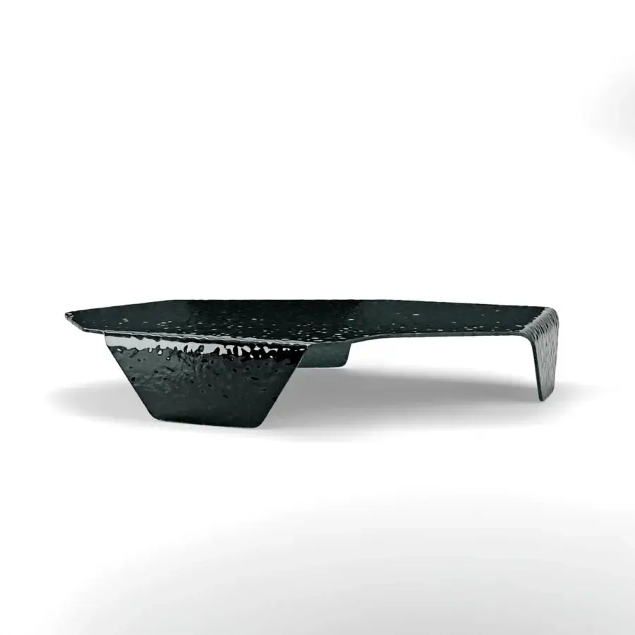 Exceptional Arketipo Chimera coffee table crafted with curved, hammered glass in a deep black reflective finish