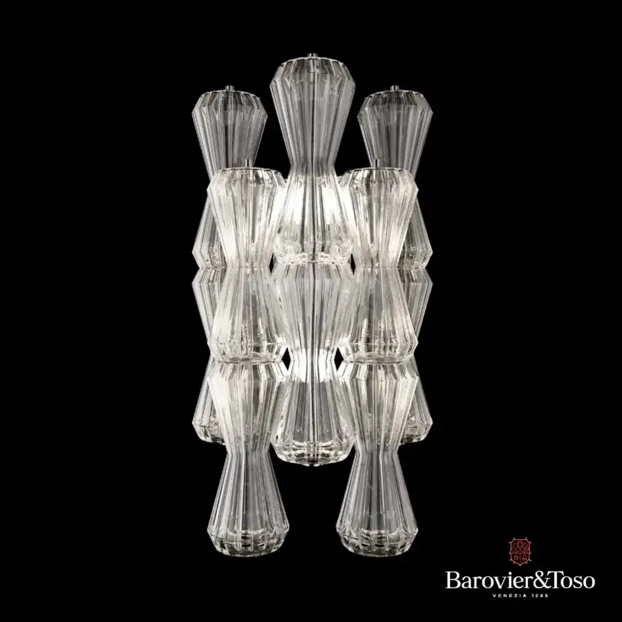 Distinguished Barovier&Toso Clepsydra wall lamp crafted in clear glass using Rigadin technique with a glossy smooth finish