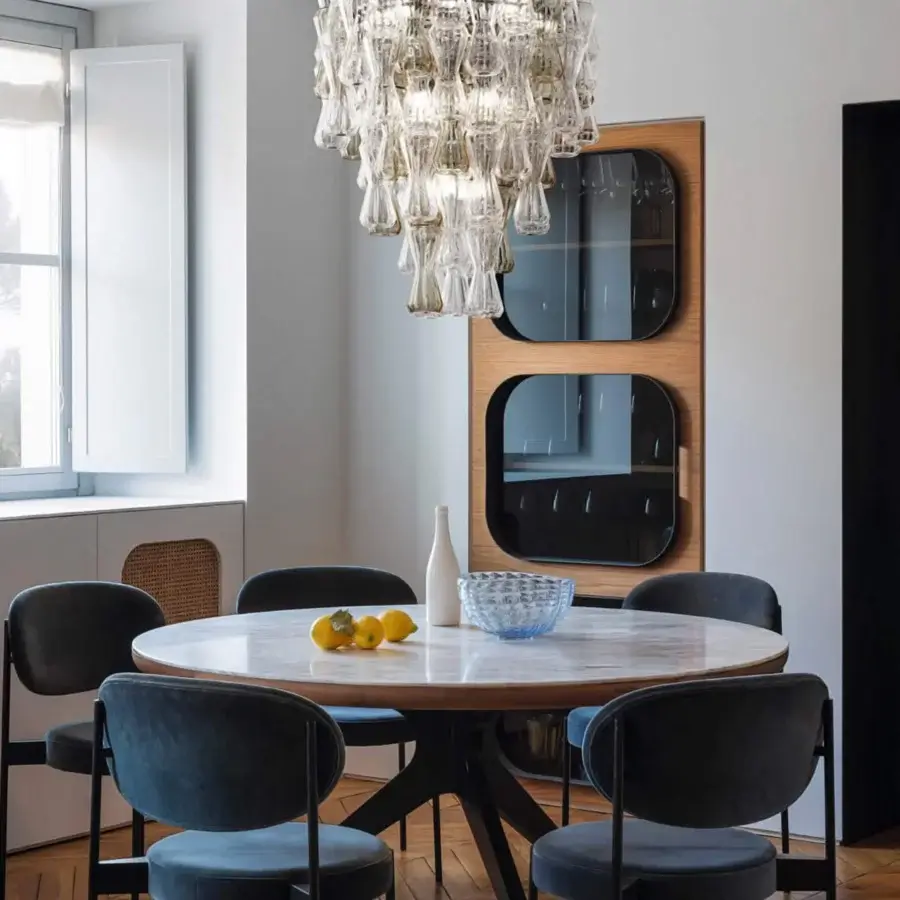 Distinguished Barovier&Toso Clepsydra suspension lamp crafted in clear glass with golden reflections and polished silver-tone metallic support