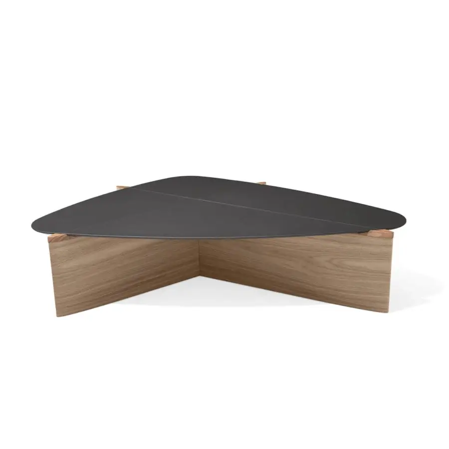 Superior Giorgetti Griffe coffee table with an asymmetrical Canaletto walnut base and sleek black tabletop in satin finish