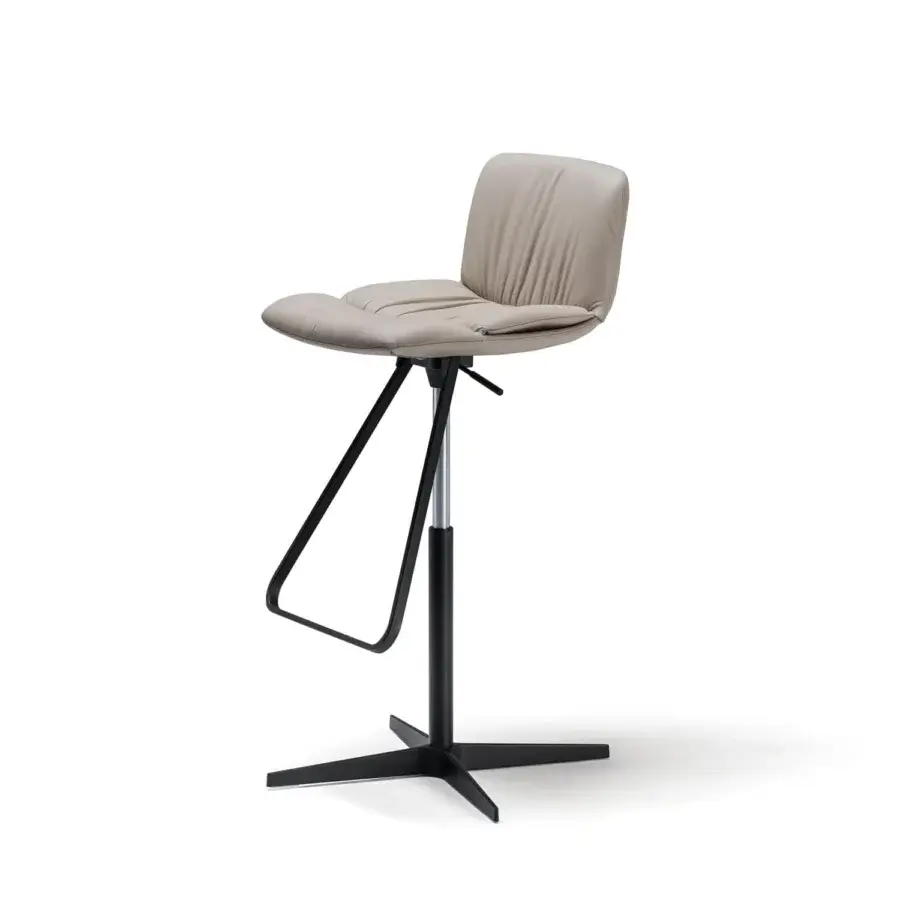 Exceptional Cattelan Italia Axel X stool with light beige leather and polished aluminum four-spoke base with chromed steel accents