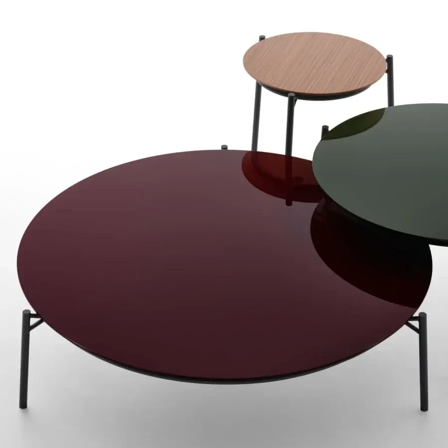 Elegant MDF Italia Cantle low coffee & side table with glossy burgundy tabletop and matte black steel base