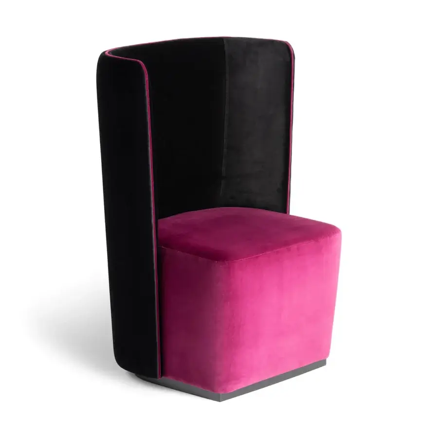 Exclusive Sicis Paradise armchair with lavish ‘Edward Orchid’ fabric and elegant ‘Edward Black’ velvet finish