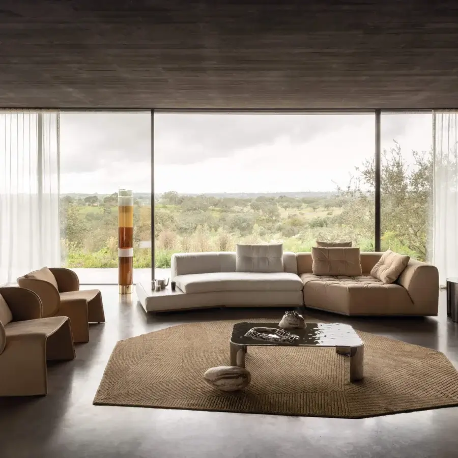 Exceptional Cierre1972 Montgomery sectional with light beige textile, quilted modules and included decorative cushions