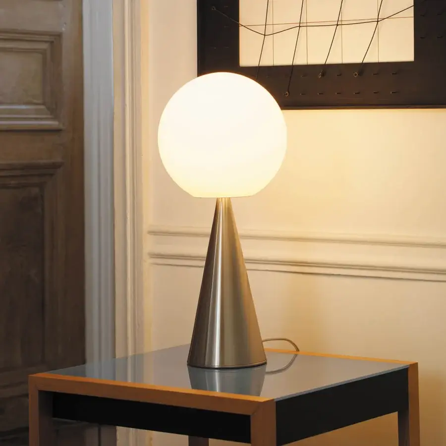 Distinguished FontanaArte Bilia table lamp with white blown glass shade and silver-grey metal base in satin finish