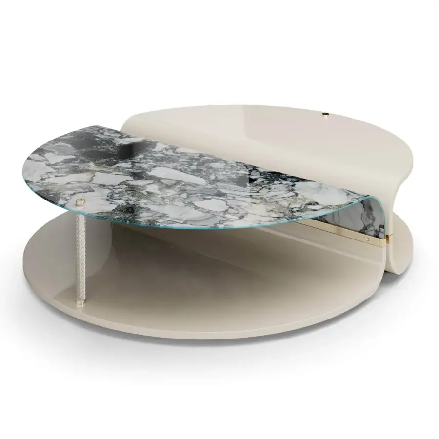 Exceptional Sicis Mars coffee table with white textured and gray veined marble, supported by off-white with gilded metal accents