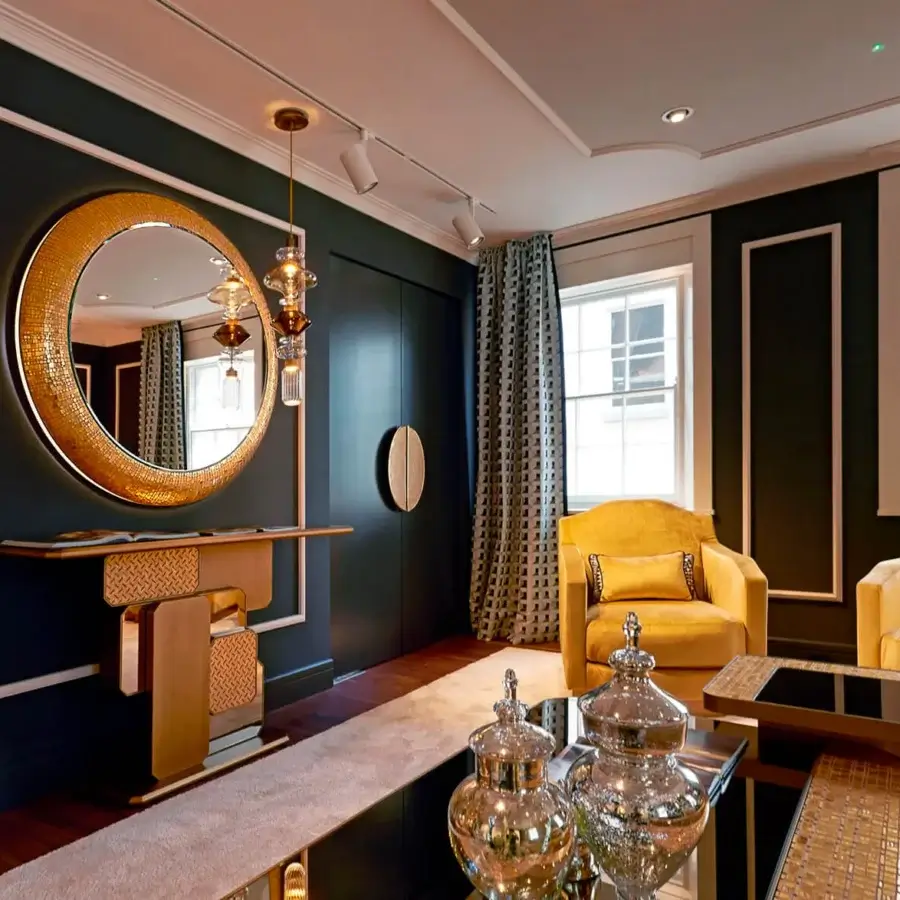 Distinguished Sicis Fluxus mirror crafted with minute mosaic and interwoven gold-toned metallic frame, finished with a smooth lacquered coating
