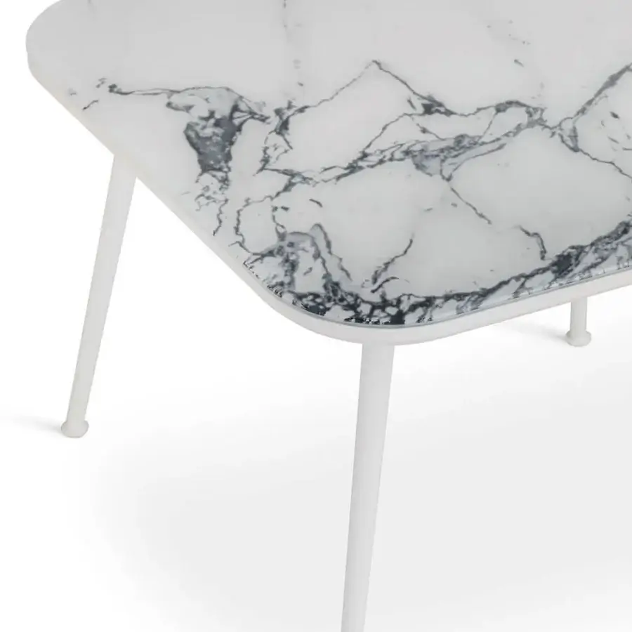 Elegant Sicis Filicudi table, a side and coffee table crafted with glossy white marble-veined Vetrite and matte white lacquered conical legs
