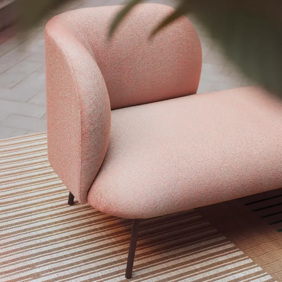 Lavish Bross SIT Outdoor chaise lounge in coral and white speckled fabric with slender metal rod frame and dark-toned wood legs