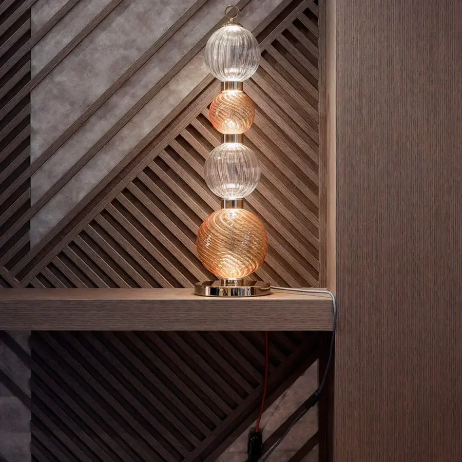 Exceptional Sicis Drop table lamp crafted in pyrex glass with satin-finished metal frame and stacked spheres