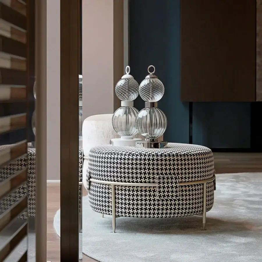 Exceptional Sicis Drop Battery Murano table lamp in clear glass with satin-finished metal and tonal spherical elements