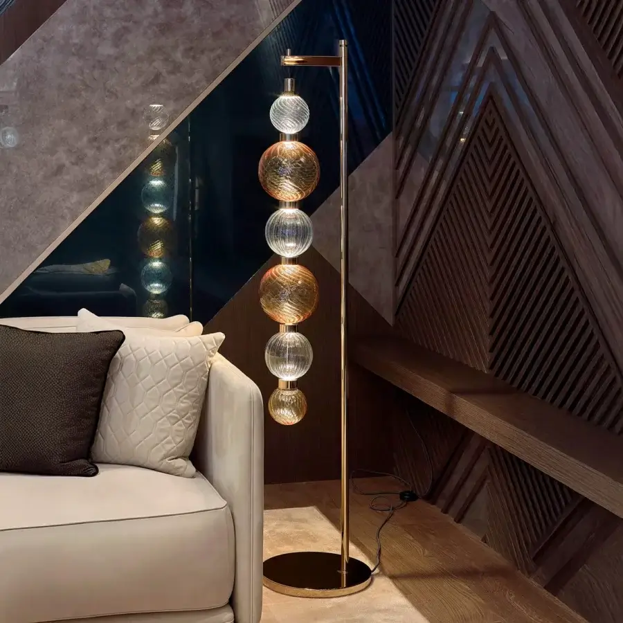 Exceptional Sicis Drop floor lamp crafted in Italy with rippled pyrex glass shades and satin metal frame