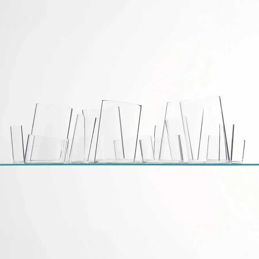Superior Glas Italia Bow vase crafted in transparent borosilicate glass with a minimalist angular silhouette and glossy finish