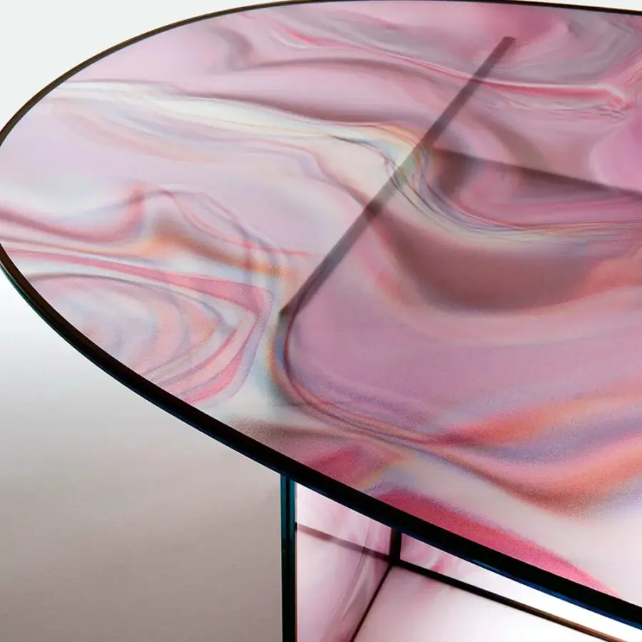 Superior Glas Italia Liquefy table crafted in pink beige tempered extralight glass with a glossy painted frame