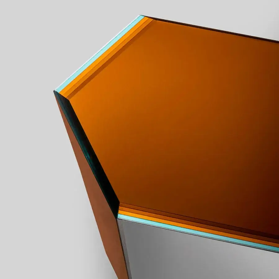 Superior Glas Italia Bisel console crafted with five layers of amber, multichromatic glass and a high-gloss finish