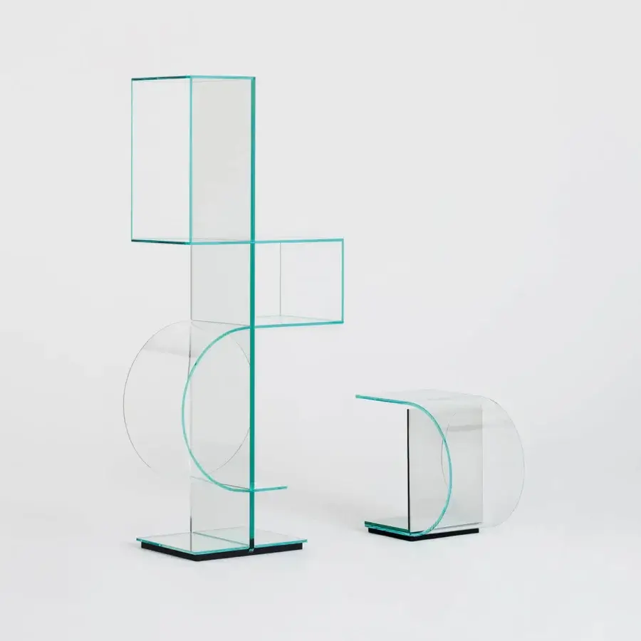 Superior Glas Italia Ollie side table with pale teal extralight glass and mirrored base crafted in Italy